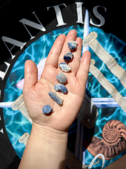 SM. DUMORTIERITE IN QUARTZ BUNDLE ~ 1 PIECE