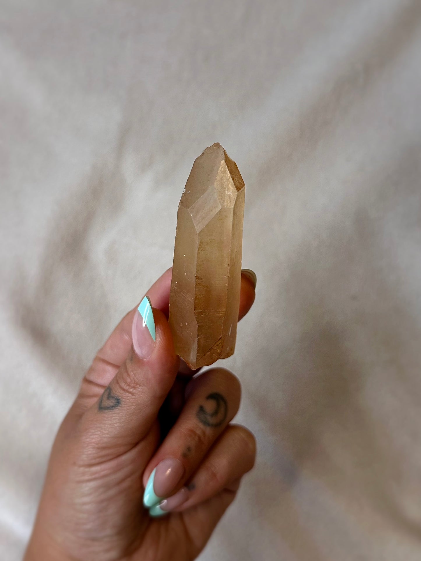 58g. WINDOW/ISIS TANGERINE QUARTZ
