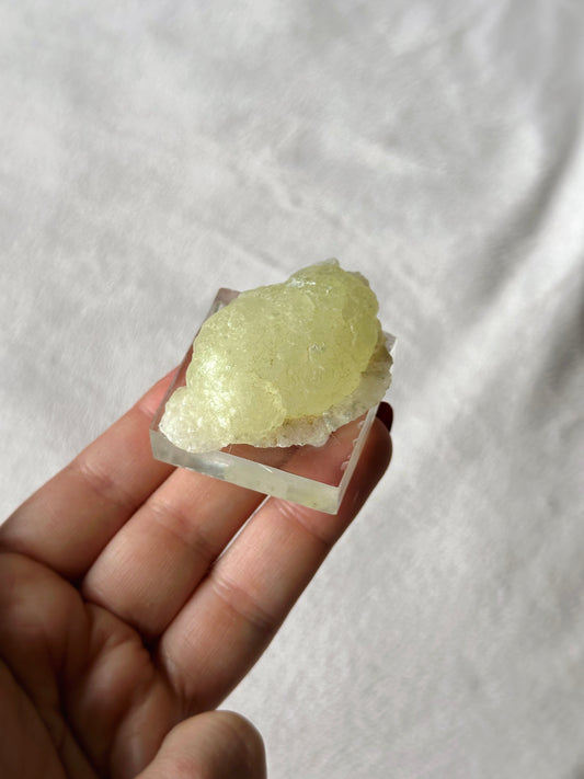 22g. BRUCITE