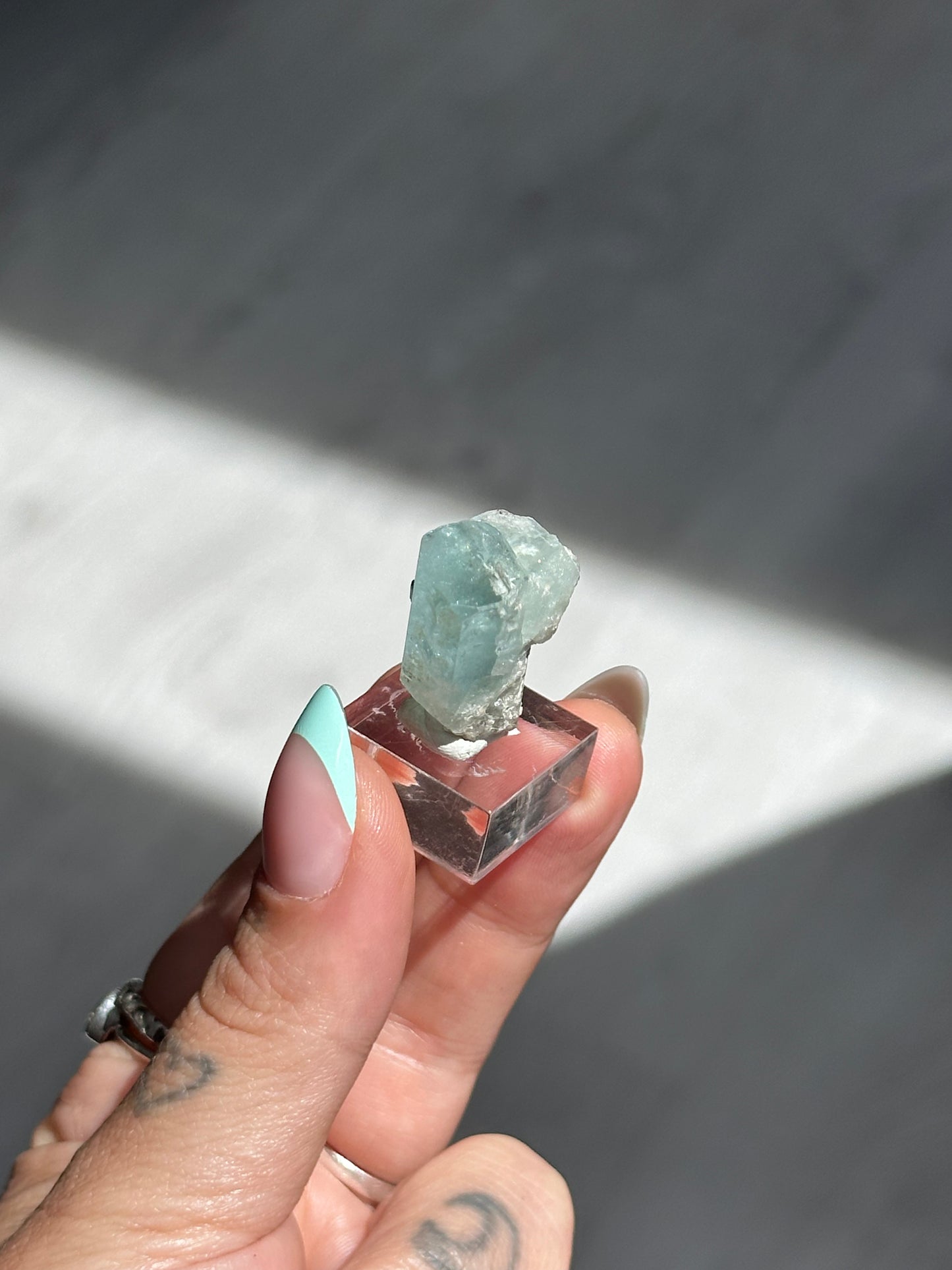 7g. AQUAMARINE W/ TOURMALINE