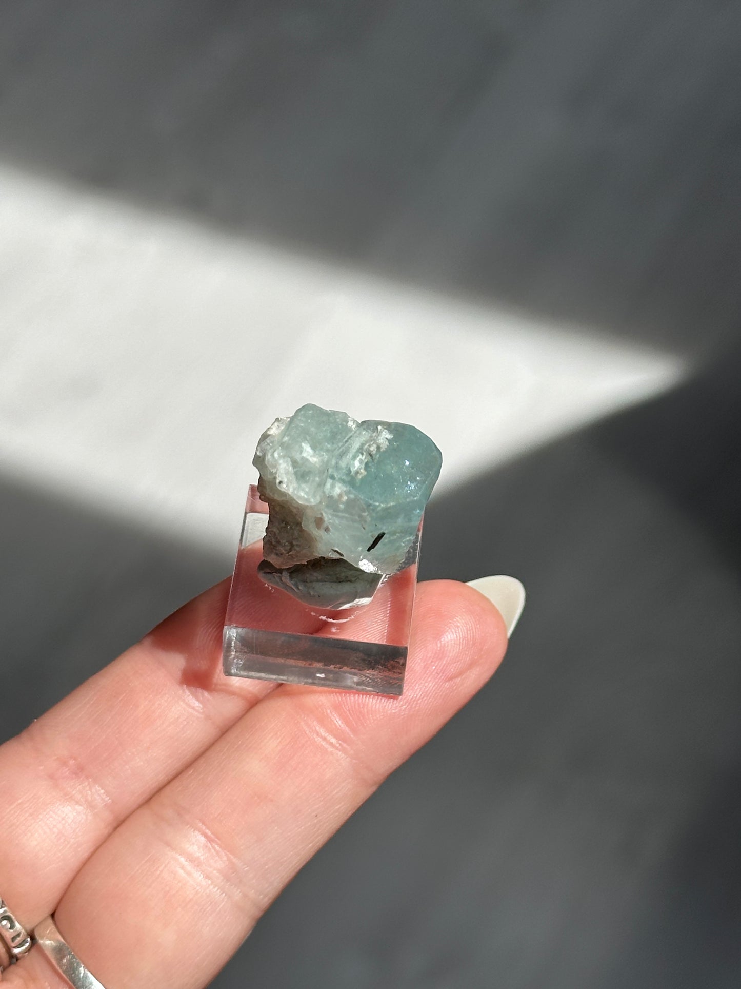 7g. AQUAMARINE W/ TOURMALINE