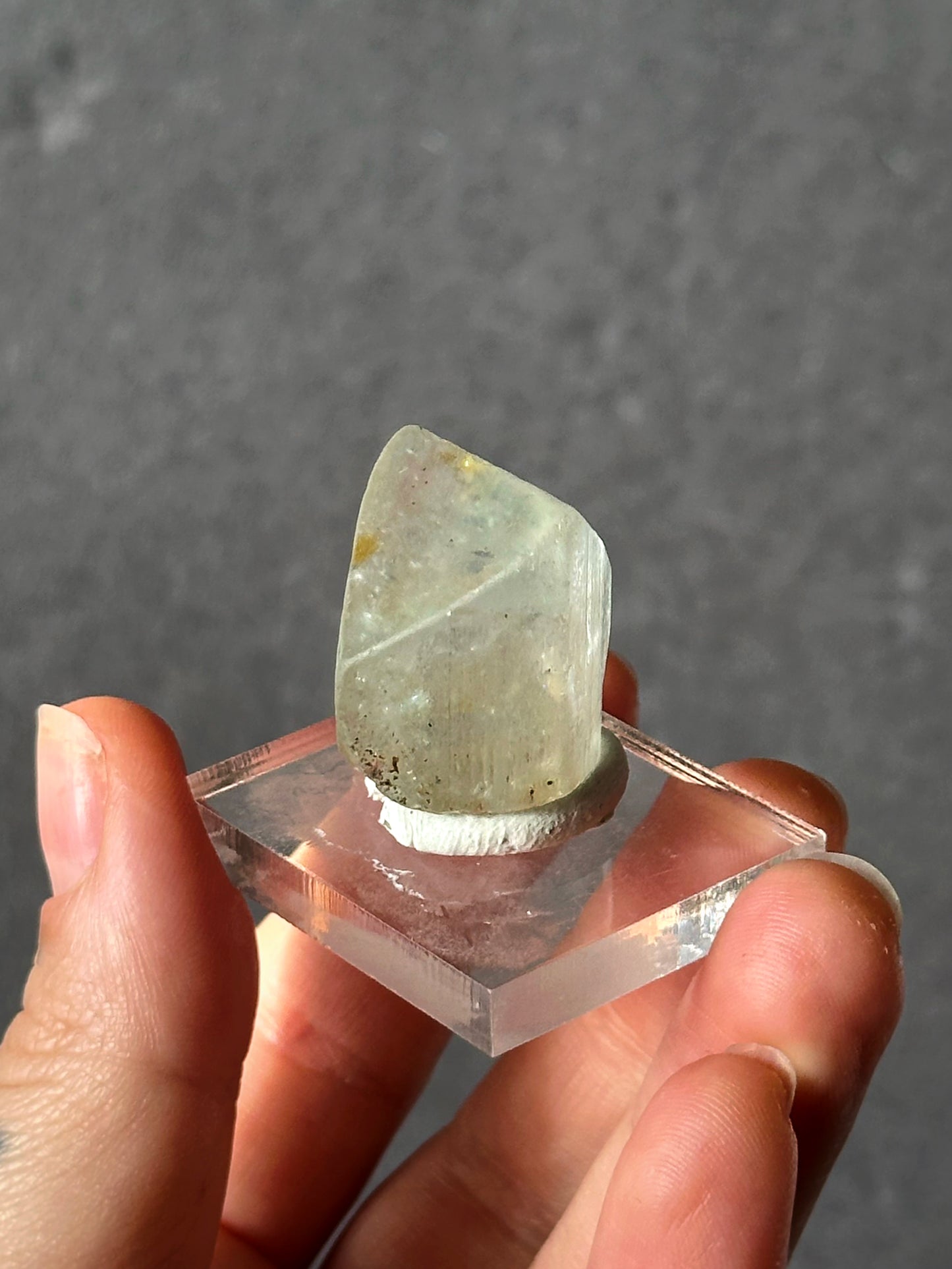 20g. BLUE TOPAZ