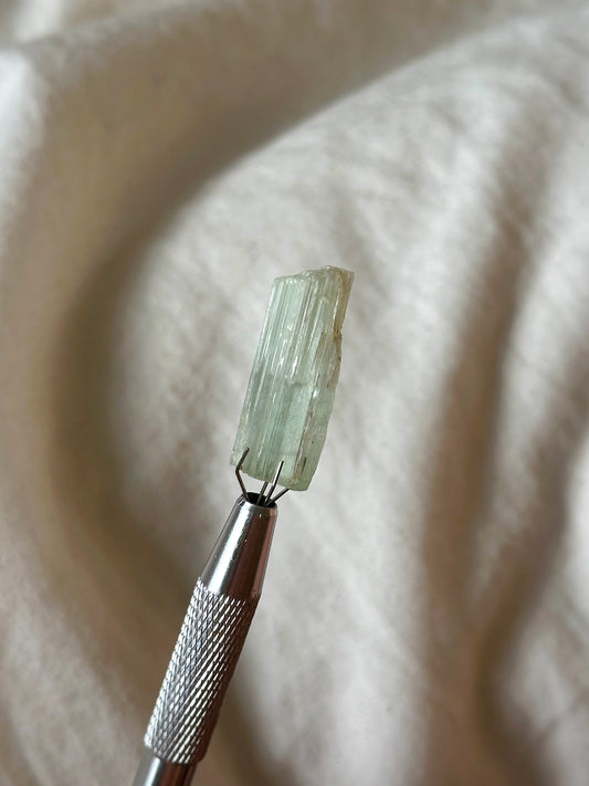 4g. AQUAMARINE STRAW