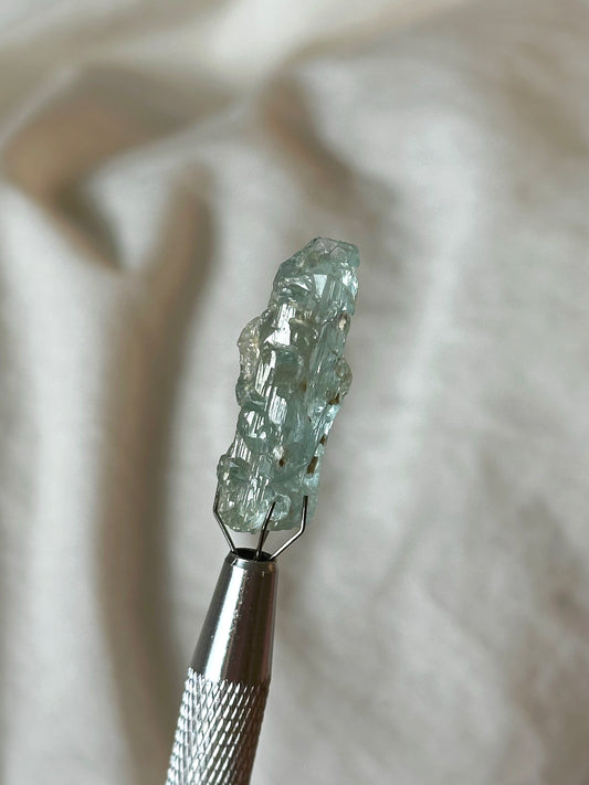 4g. ETCHED AQUAMARINE
