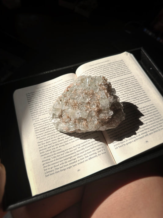 750g. APOPHYLLITE w/ STILBITE